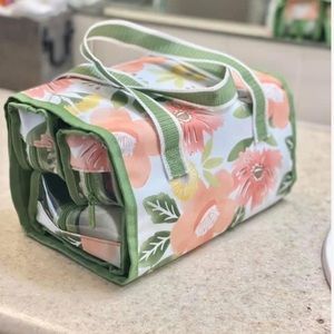 ThirtyOne Great Makeup Storage   ~ Morning Glory Floral Roll Out Organiz…
